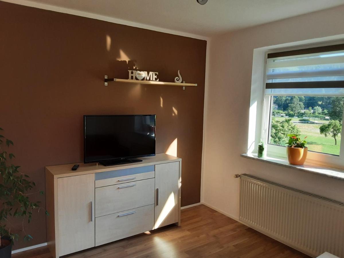 Apartment - Ferienwohnung 2 Treffen Am Ossiachersee Exterior photo